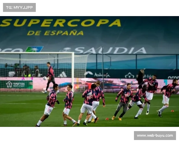 莱比锡客战门兴屡失良机，劳姆射门中柱无缘三分